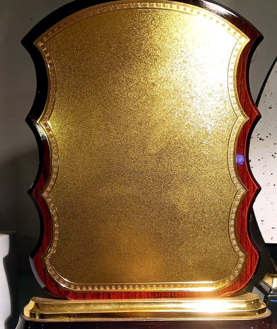 Memento / Plaque Reference โ MMT-008